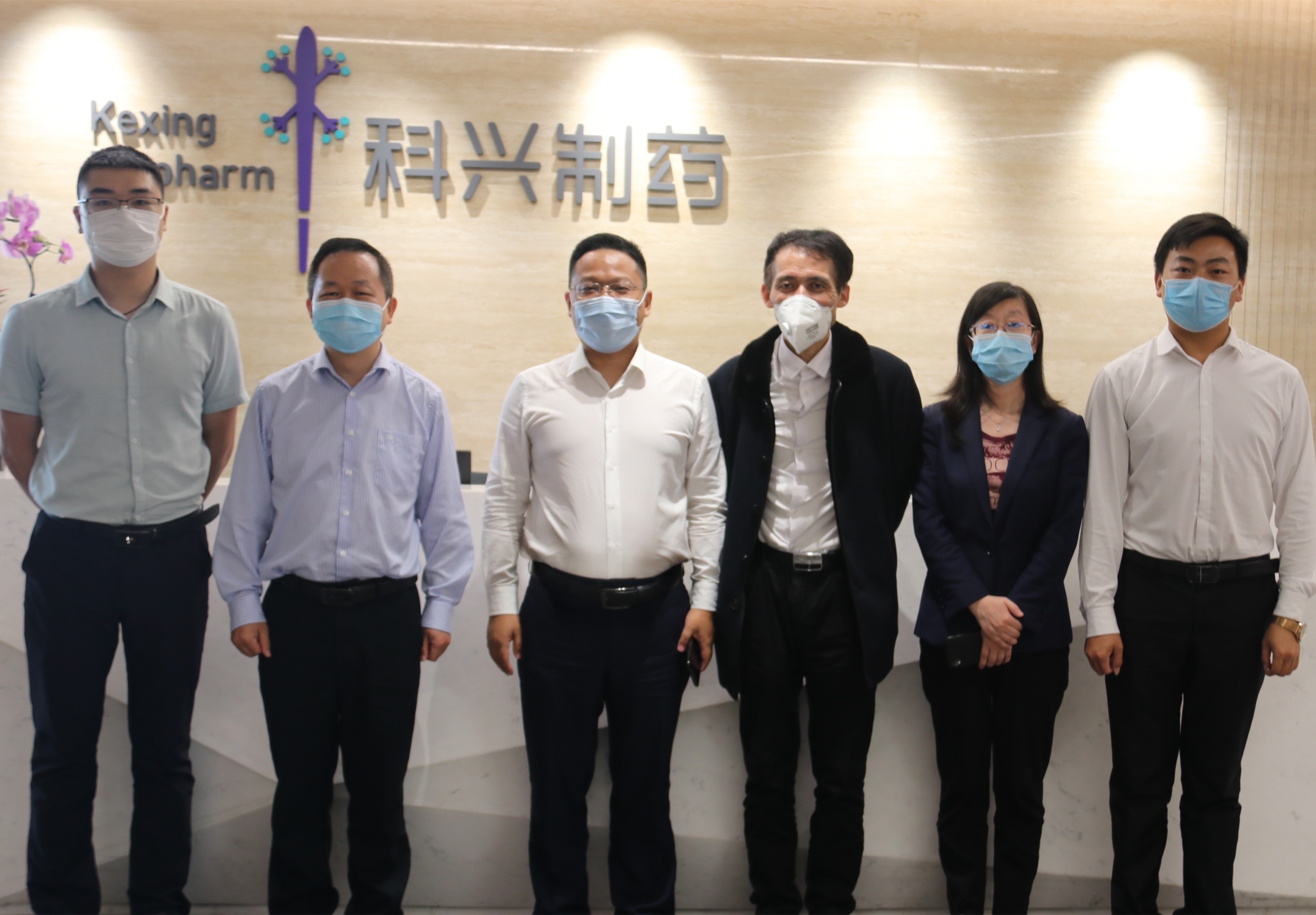 加快智能化建設，促進科興制藥高質(zhì)量增長——楚天科技執(zhí)行總裁曾凡云一行蒞臨科興制藥交流